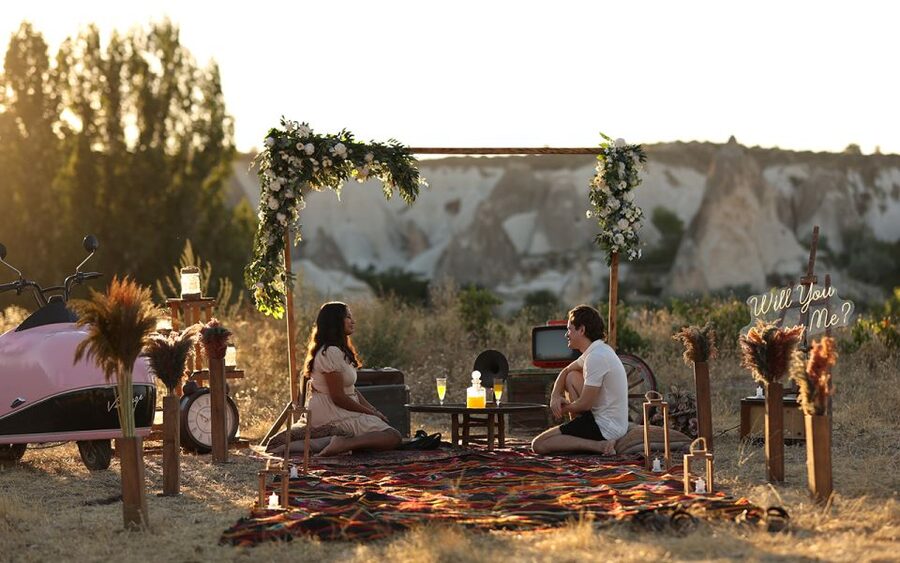 Cappadocia: Love Valley Proposal Service with Transfers - Why the Balloon Route Matters for Photos