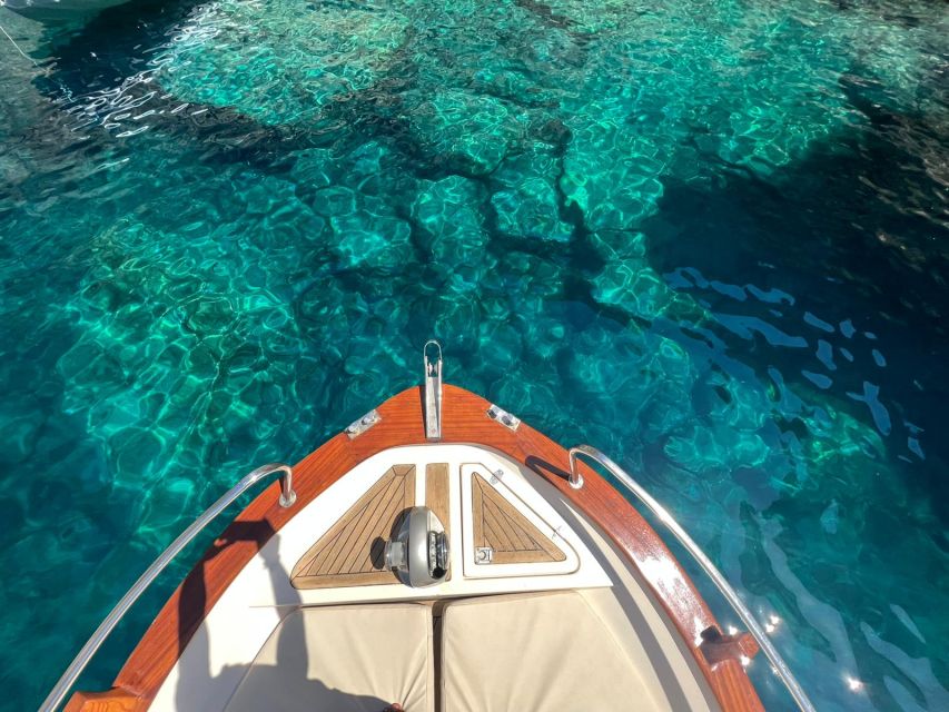 Capri: Private Island Boat Tour for Couples - What the ride feels like on the water