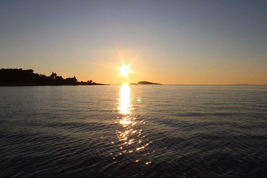 Cavtat: Romantic Sunset Cruise with Unlimited Drinks - Drinks, music, and the mood on board