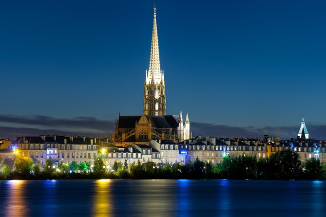 Christmas illuminations in 2CV - With 2 Presents (Food + goodies) - Starting at Allées d’Orléans