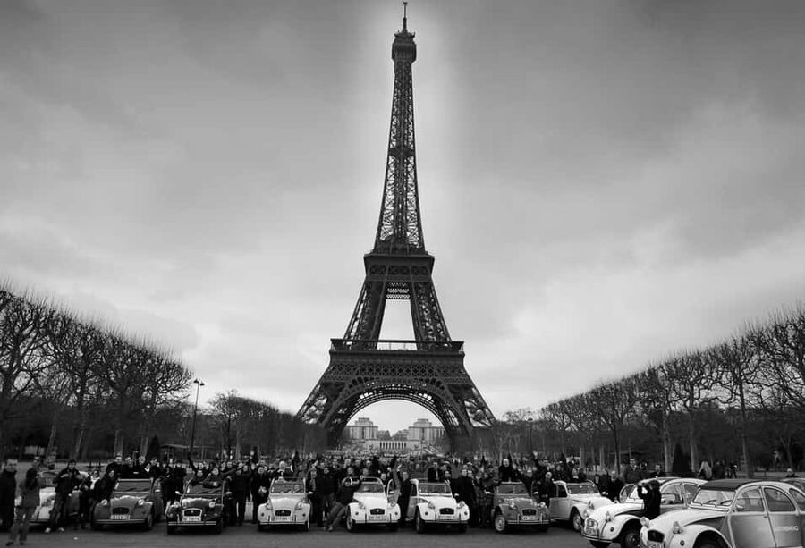 Classic, Romantic Paris: 3-Hour Vintage 2CV Tour - Key things to know before booking