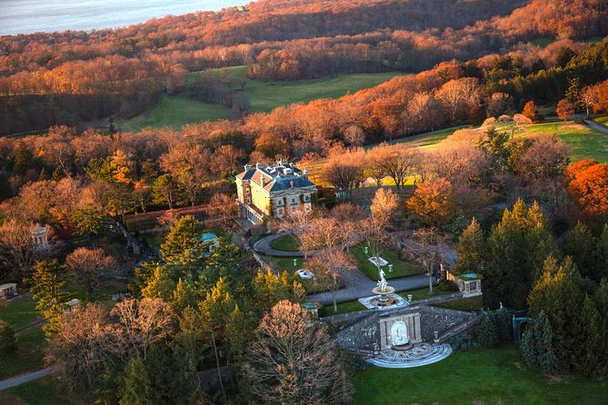 Couple's Private Hudson Valley Fall Foliage Helicopter Tour from Westchester - Sing Sing, West Point, and the changing view west