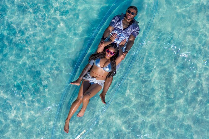 Couples Clear Kayak Photoshoot in Montego Bay - Key points at a glance