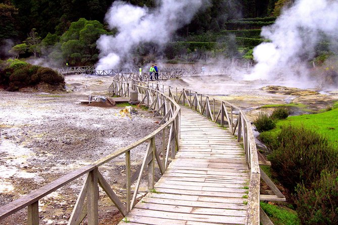 Couples PRIVATE Hybrid 4X4 Tour - Furnas (Inc Hot Springs and 3 Course Lunch) - Two hours at Terra Nostra Gardens