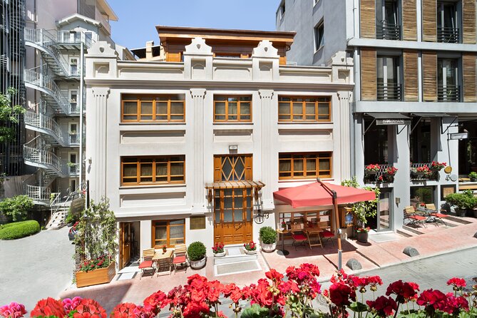 Çukurcuma Hamamı 1831 - Boutique Hammam for Couples - The Sultana and Süreyya Dream packages