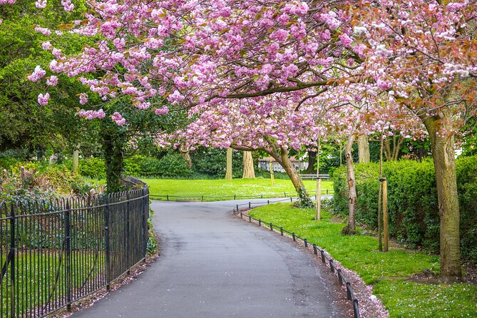 Cupid’s Trail: Romantic Puzzle Quest in Dublin - Whitefriar Church and the city’s romantic side