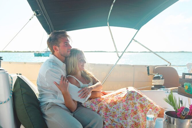 Curacao Private Romantic Sunset Tour for 2 - Food, drinks, and comfort on board