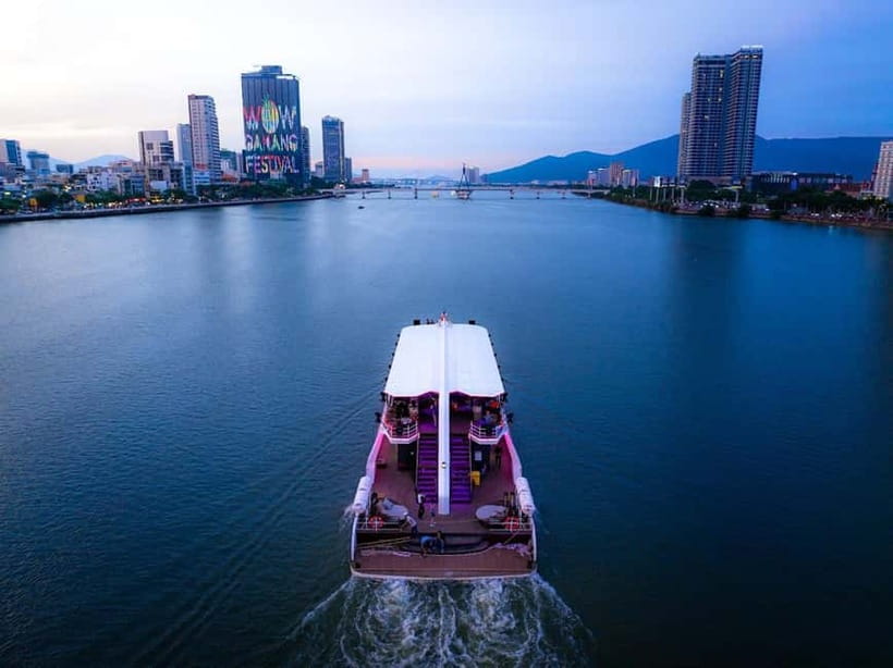 Da Nang: Experience a Magical Sunset Dinner Cruise in DN Bay - Finding the Poseidon ticket counter