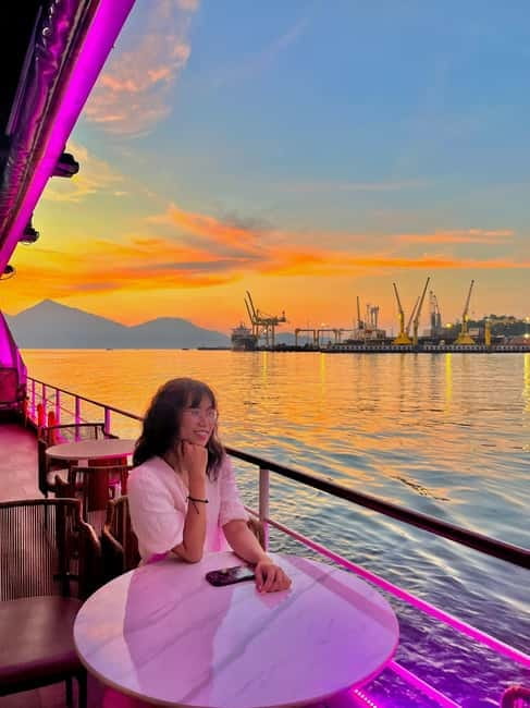 Da Nang: Experience a Magical Sunset Dinner Cruise in DN Bay - Small details that can improve the evening