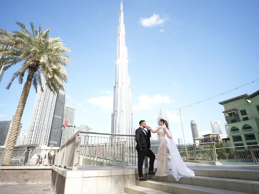 Dubai: Iconic Burj Khalifa Pre-Wedding Photoshoot - Reliability and planning deserve attention