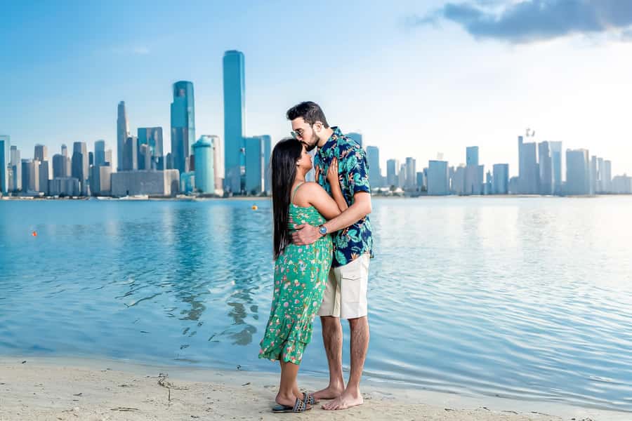 Dubai: JBR Beach Pre Wedding Photoshoot - Key details at a glance