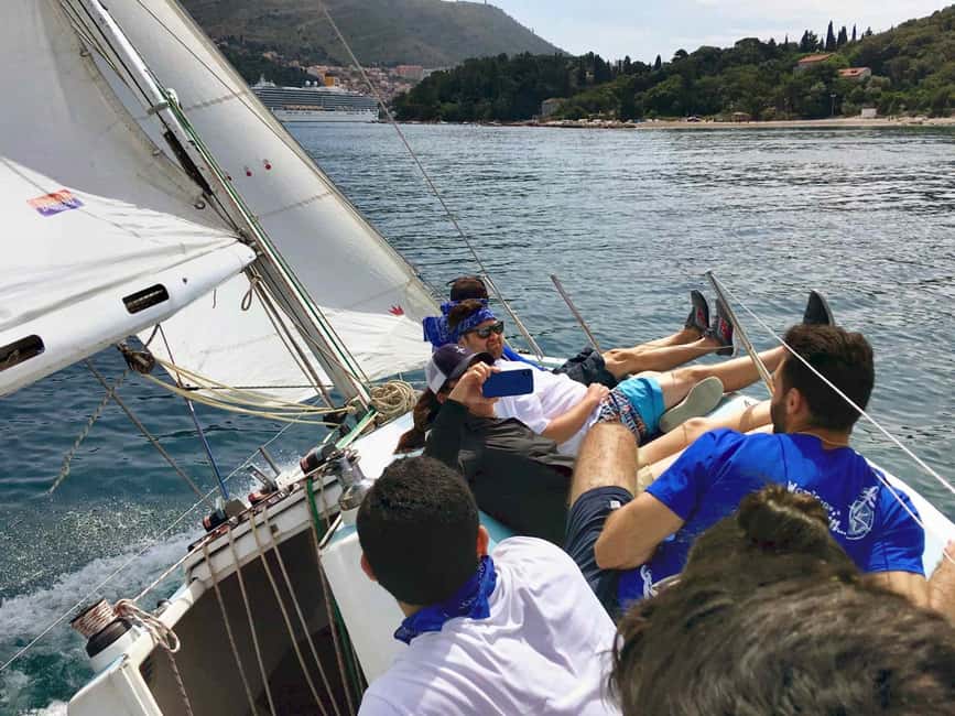 Dubrovnik : Romantic Group Sunset Tour to Old Town&Elafity - Waiting for sunset among the Elaphiti Islands