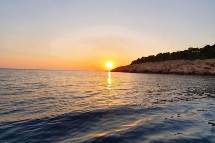 Dubrovnik: Romantic Sunset Cruise & Cave Visit with a Local - Key points to know before you book