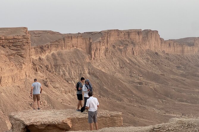 Edge of the World with 4x4 vehicles, sunset Dinner and stargazing - Sunset dinner and stars after dark