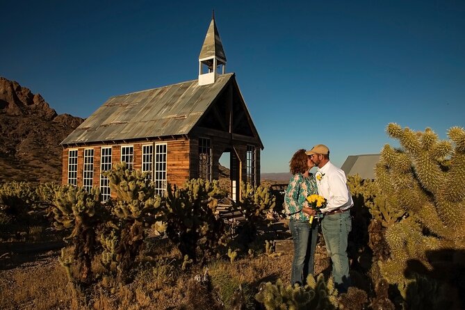 Eldorado Canyon Wedding Package - Flowers, photography, and what is included