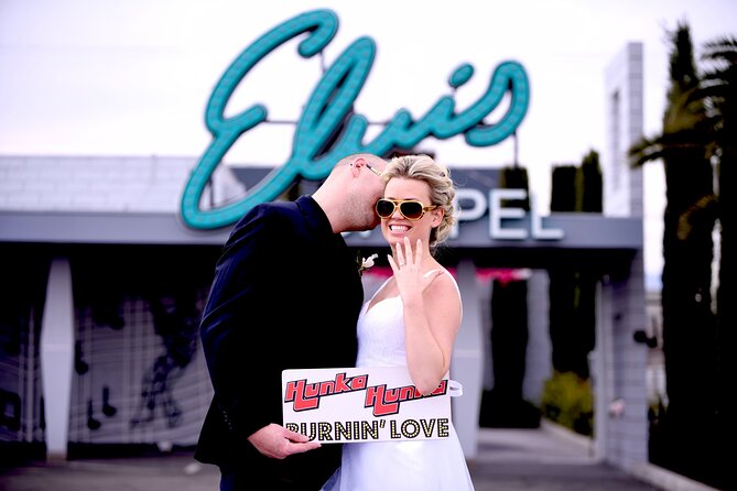 Elvis Chapel Wedding and Vow Renewal - How the photography works