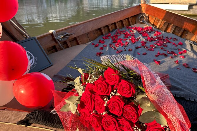 Exclusive private boat trip for couples in Heidelberg - Weather, timing, and practical limits