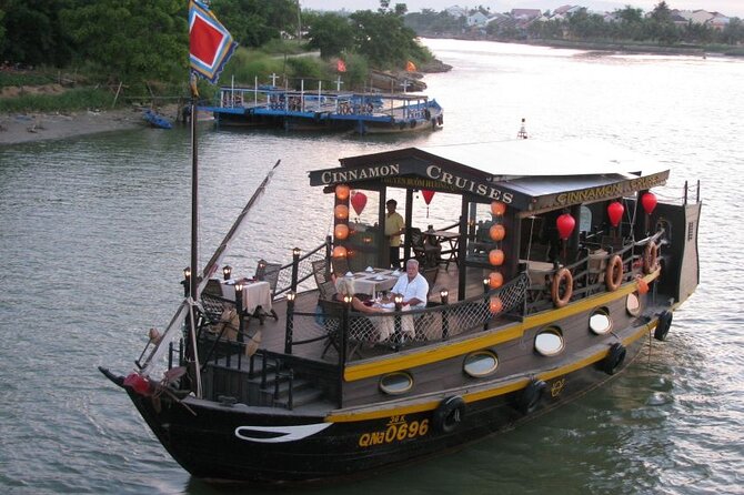 Experience Romantic Sunset Dinner Cruise in Hoi An - Complimentary cocktail and snack to start