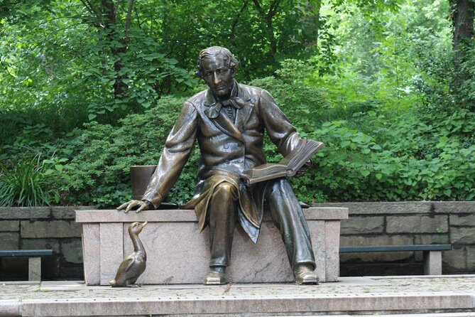 Falling in Love in NYC: Self-Guided Romantic Story Walk - The Loeb Boathouse and Bethesda Terrace