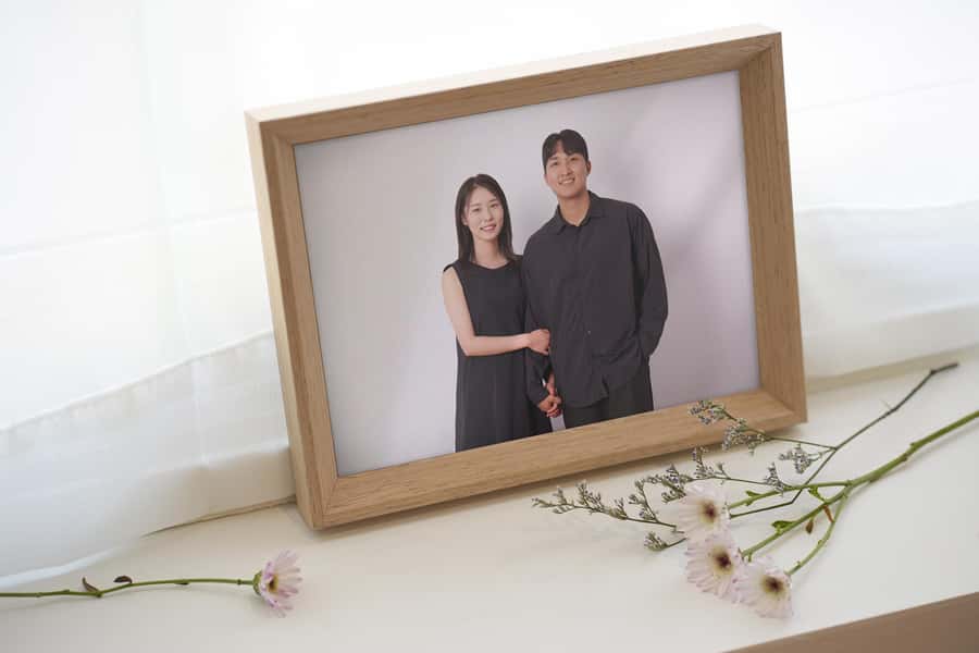 Family, Couple, and Group Photoshoot in Seoul - A Korean studio portrait in just one hour