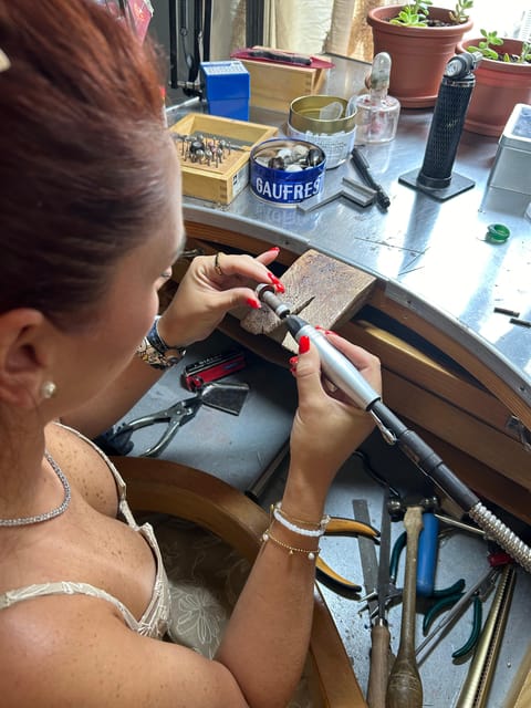 Florence: Custom wedding ring making experience. - Key points to know