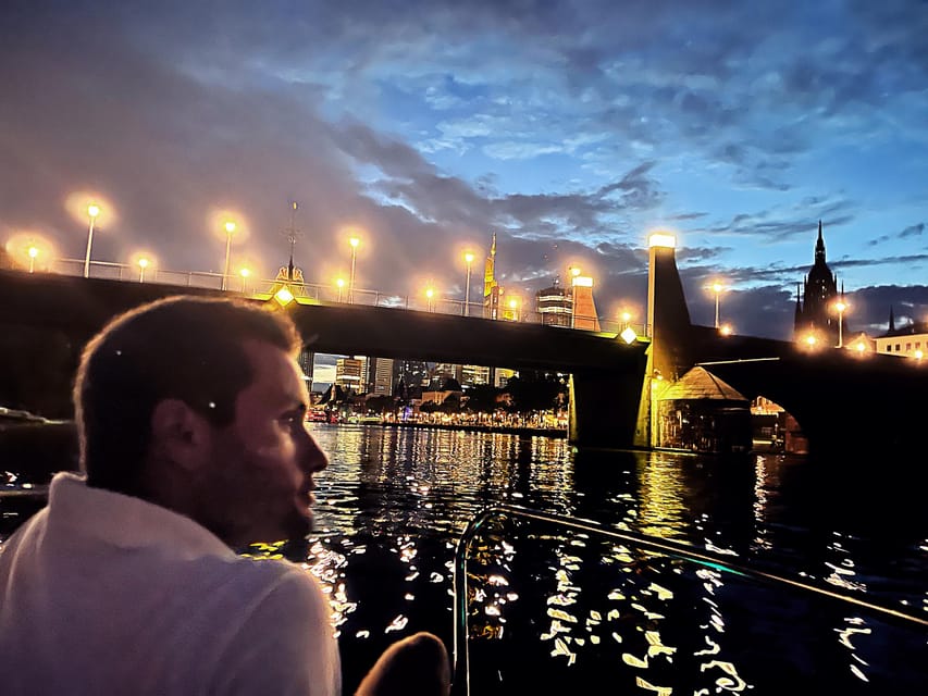 Frankfurt: Private Romantic Skyline Boat Tour - Ostend and the European Central Bank