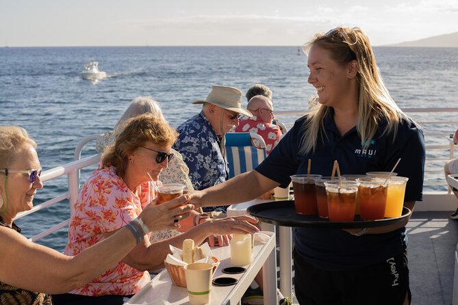 From Ma'alaea Harbor: Sunset Dinner Cruise Aboard the Quicksilver - Drinks, music, and the feel of the evening