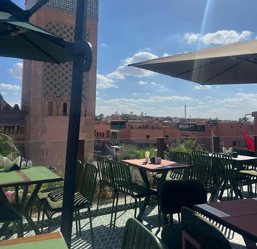 From Marrakech: Rooftop Dinner & Romantic Medina Views - A warm setting for birthdays and celebrations