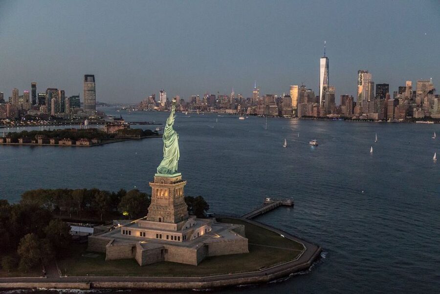 From Westchester: NYC Private Helicopter Tour for Couples - Weather, delays, and practical limits