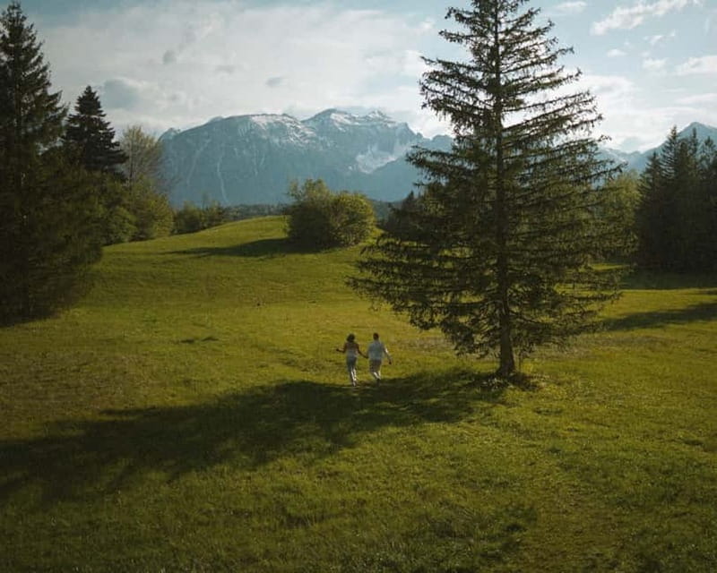 Füssen & Schwangau: Private Photoshoot Couples, Solo & Group - A Film-Like Way to Remember Füssen and Schwangau