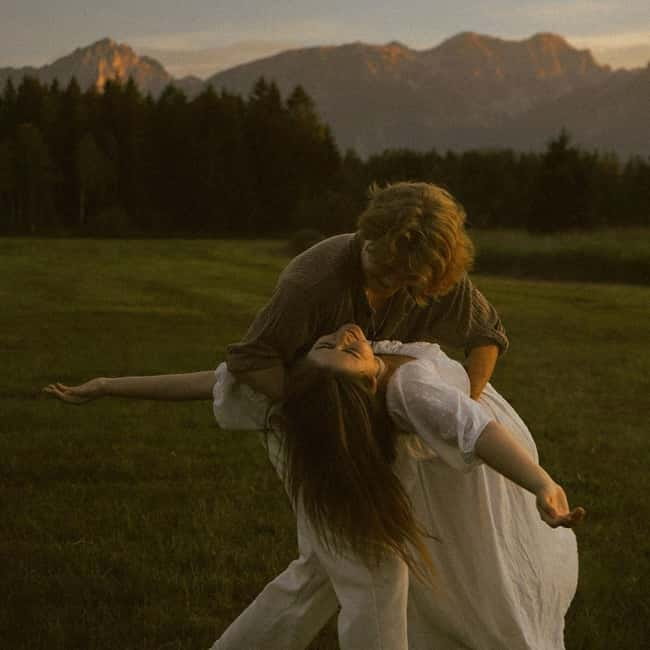 Füssen & Schwangau: Private Photoshoot Couples, Solo & Group - Who Should Book This Experience