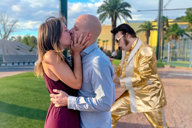 Gold Elvis Wedding or Vow Renewal at Las Vegas Sign - Photo time on both sides of the Las Vegas sign