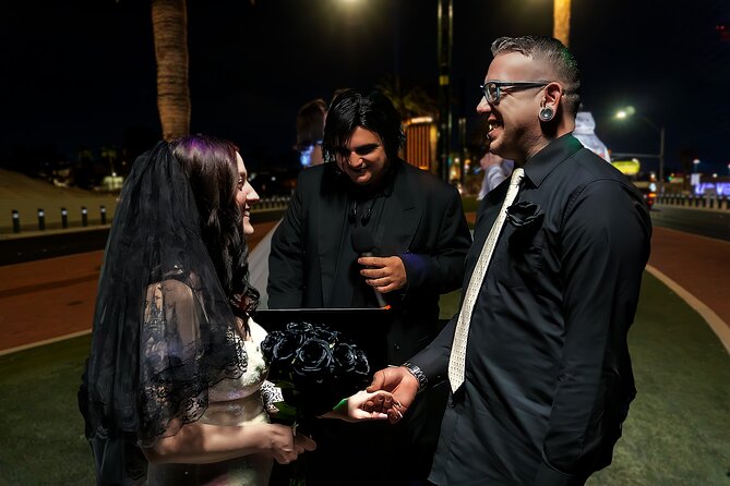 Goth Wedding or Vow Renewal at Vegas Sign with Props and Photos - Timing, Weather, and Practical Planning