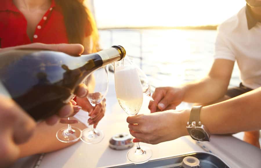Grand Bay: Honeymoon/Lovers Sunset Tour with Romantic Dinner - What the boat setup means for you