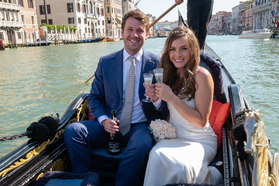 Grand Canal: Renew Your Wedding Vows on a Venetian Gondola - What I Would Confirm Before Booking