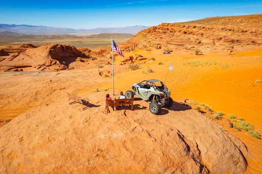 Greater Zion: Couples UTV Tour with Food - Sand dunes, red rock, and rough trails