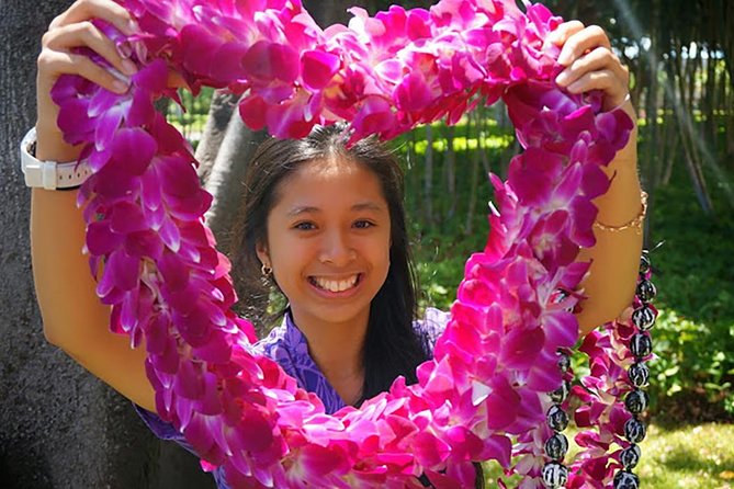 Honeymoon Airport Lei Greeting on Kona Hawai'i - Key points at a glance