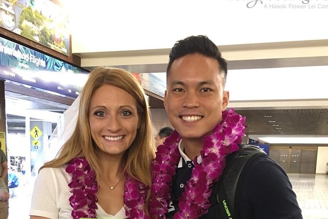 Honeymoon Airport Lei Greeting on Lihue Kauai - Key details before you book