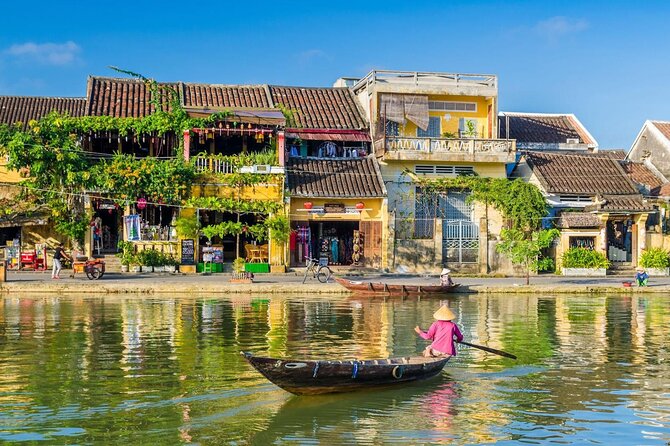 Honeymoon Vietnam Package and holidays Tour - Ha Long Bay is the romantic centerpiece