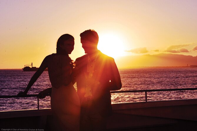 Honolulu: Three Star Deluxe Sunset Dinner Cruise and Show - Who will enjoy this sunset dinner cruise?