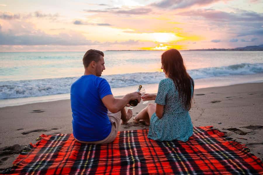 Hurghada: A Romantic Dinner On Islands Proposal Tour - A private dinner that begins on the water