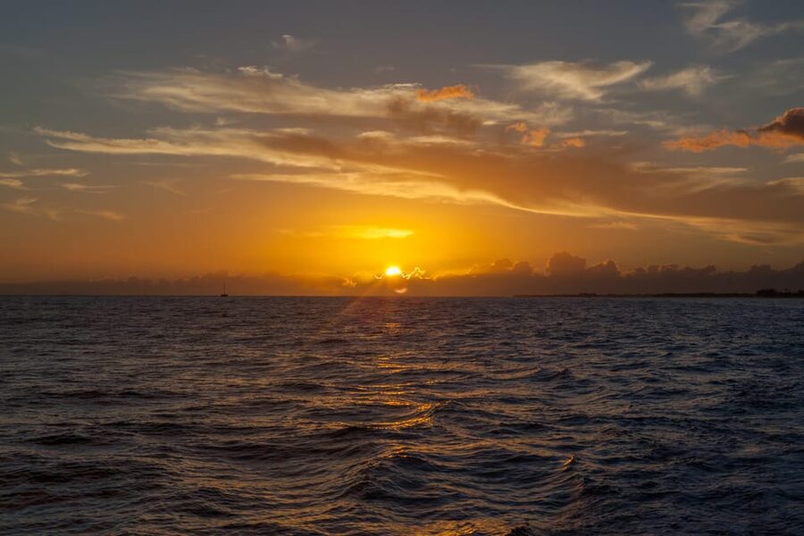 Kauai: Napali Sunset Dinner Cruise - Who will enjoy this cruise most?