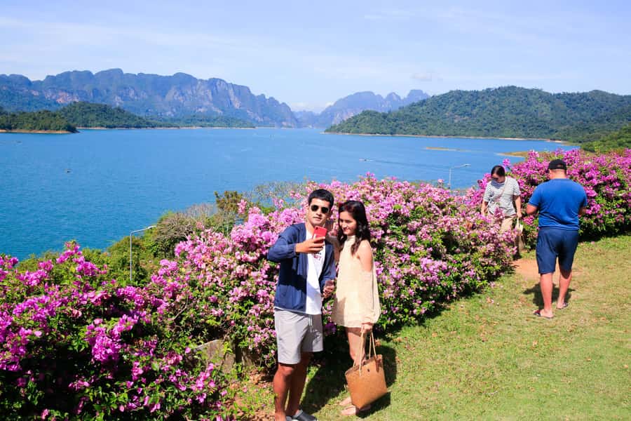 Khao Lak: Cheow Lan Lake Romantic Sunset Cruise with Drinks - The afternoon wildlife search