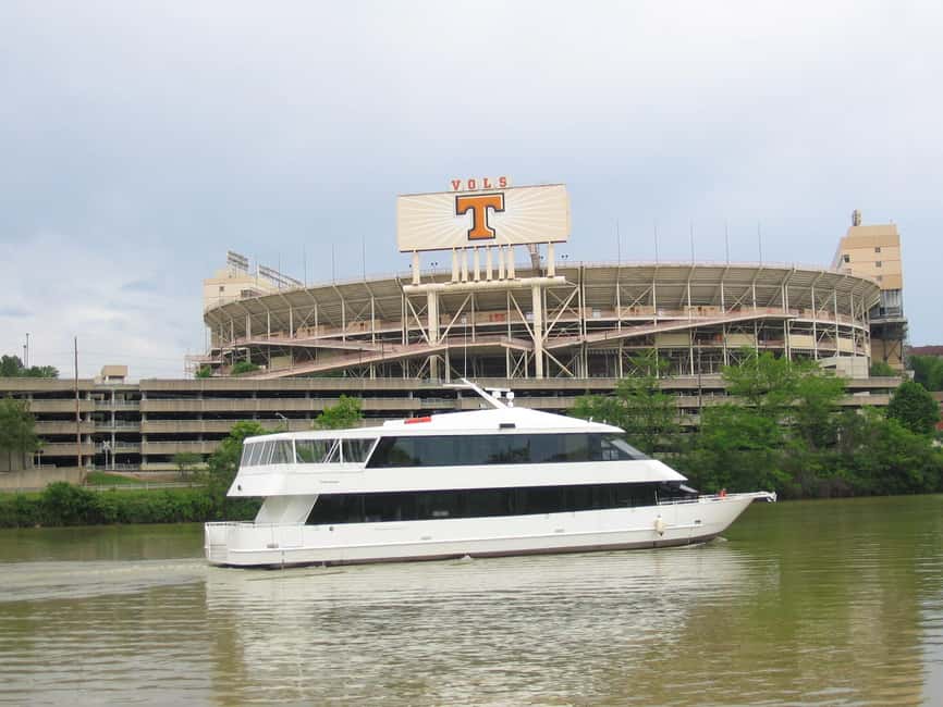 Knoxville: Sunset Dinner Cruise on Tennessee River - What arrives on the three-course menu