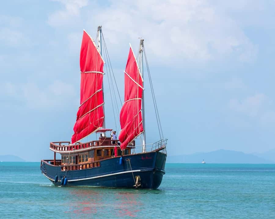 Koh Samui: Red Baron Romantic Sunset Dinner Cruise - Key points to know before booking