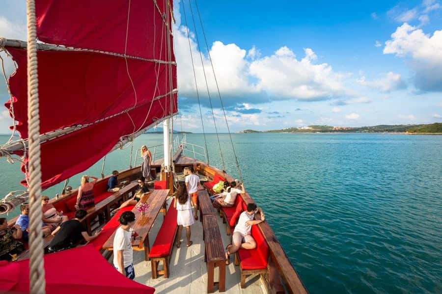 Koh Samui: Red Baron Romantic Sunset Dinner Cruise - Sunset cocktail and dinner buffet