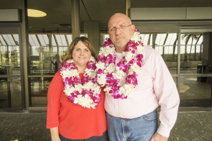 Kona Honeymoon Airport Lei Greeting - Your first aloha at Kona Airport