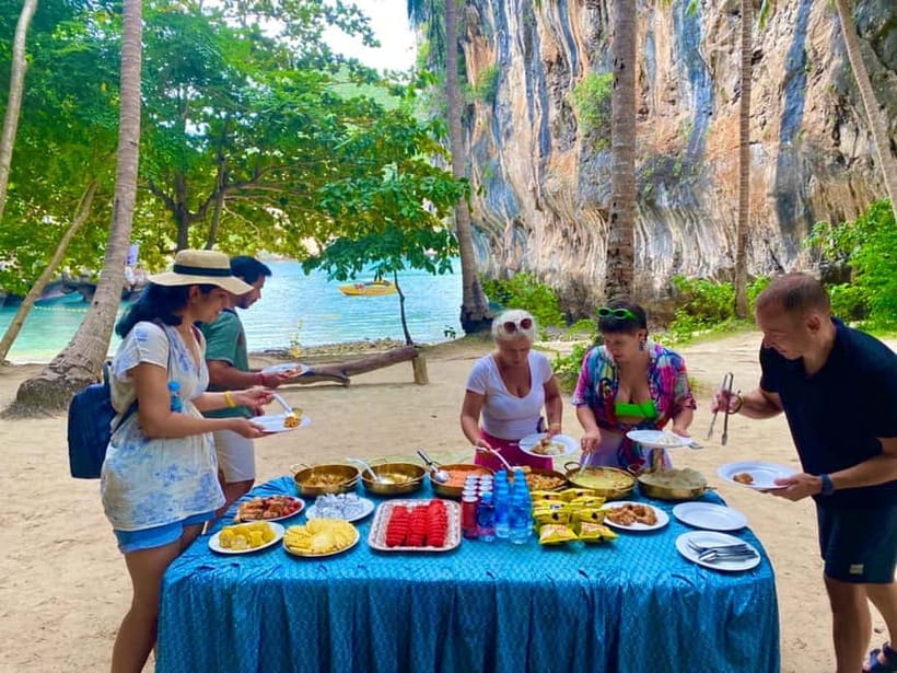 Krabi: Hong Island & Ko Pak Bia Tour with Sunset Dinner - Guides and organization make a practical difference