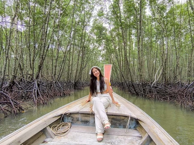 Krabi: Khao Khanab Nam Caves Tour with Romantic Boat Ride - The river ride sets the mood