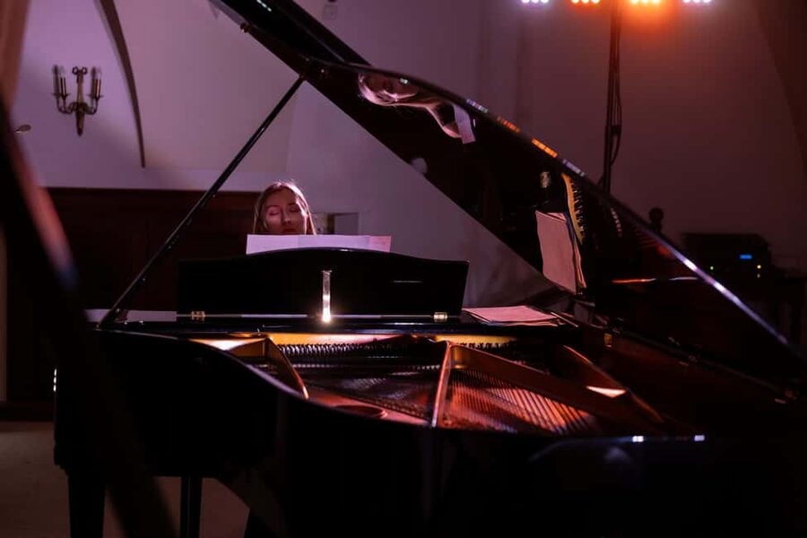 Kraków: Romantic Candlelight Chopin Piano Concert - What happens during the one-hour program